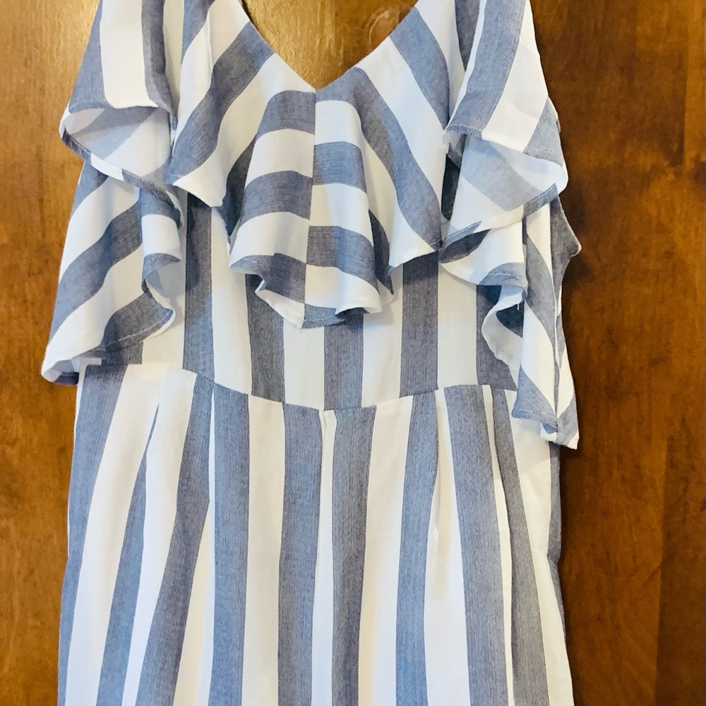 Lulu’s Romper. White with Blue, Size Medium.